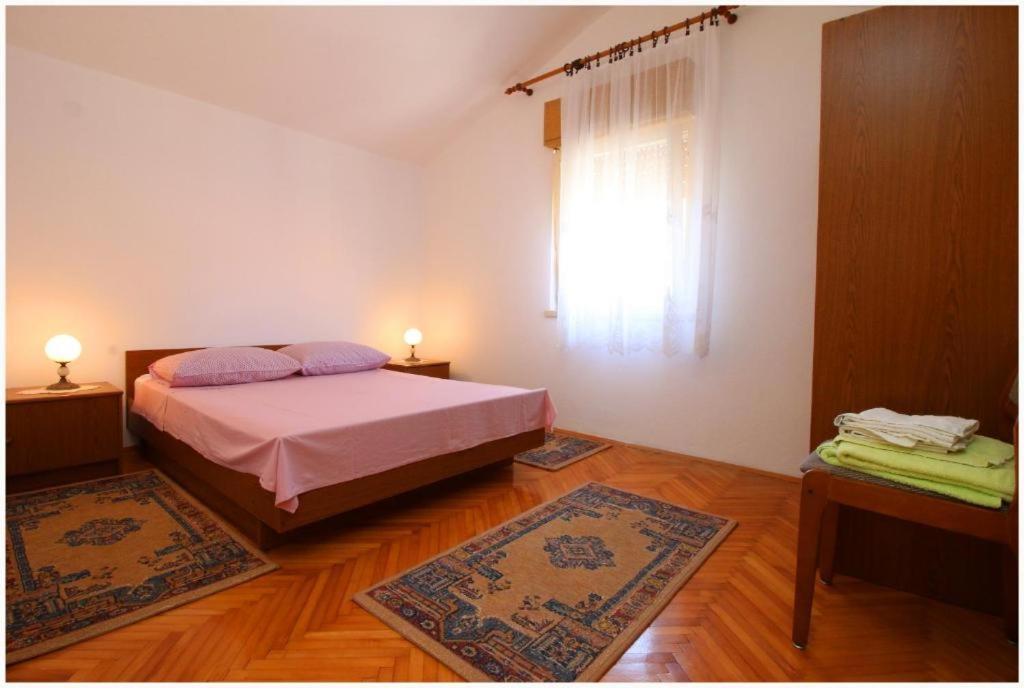 Apartment Josip Primošten Buitenkant foto